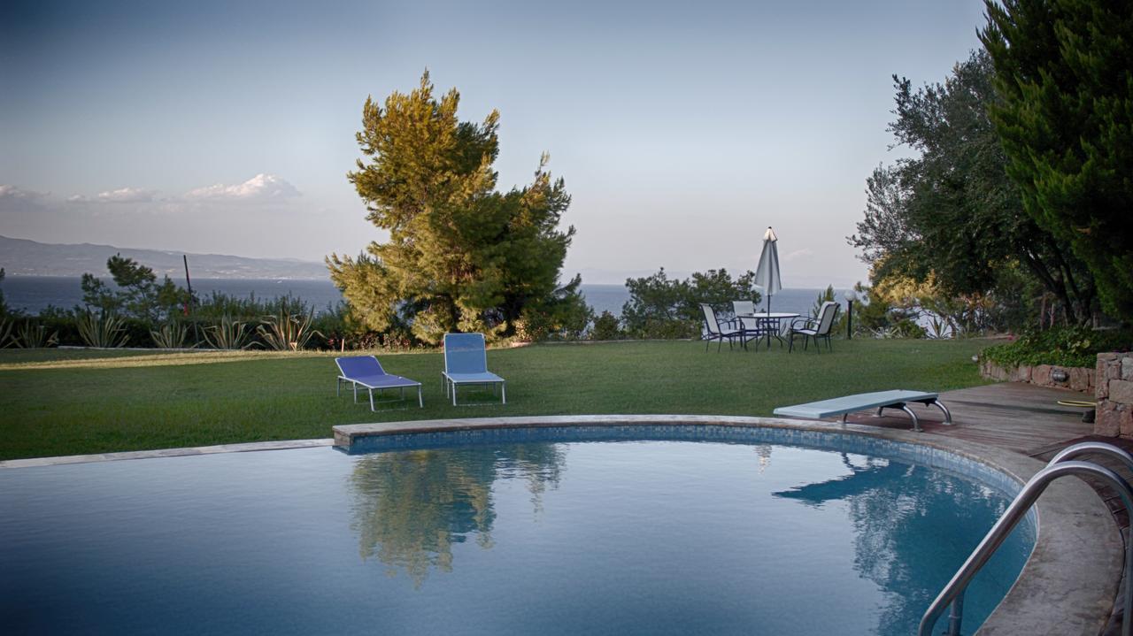 Castle On The Edge Of The Sea Villa Nea Poteidaia Exterior foto