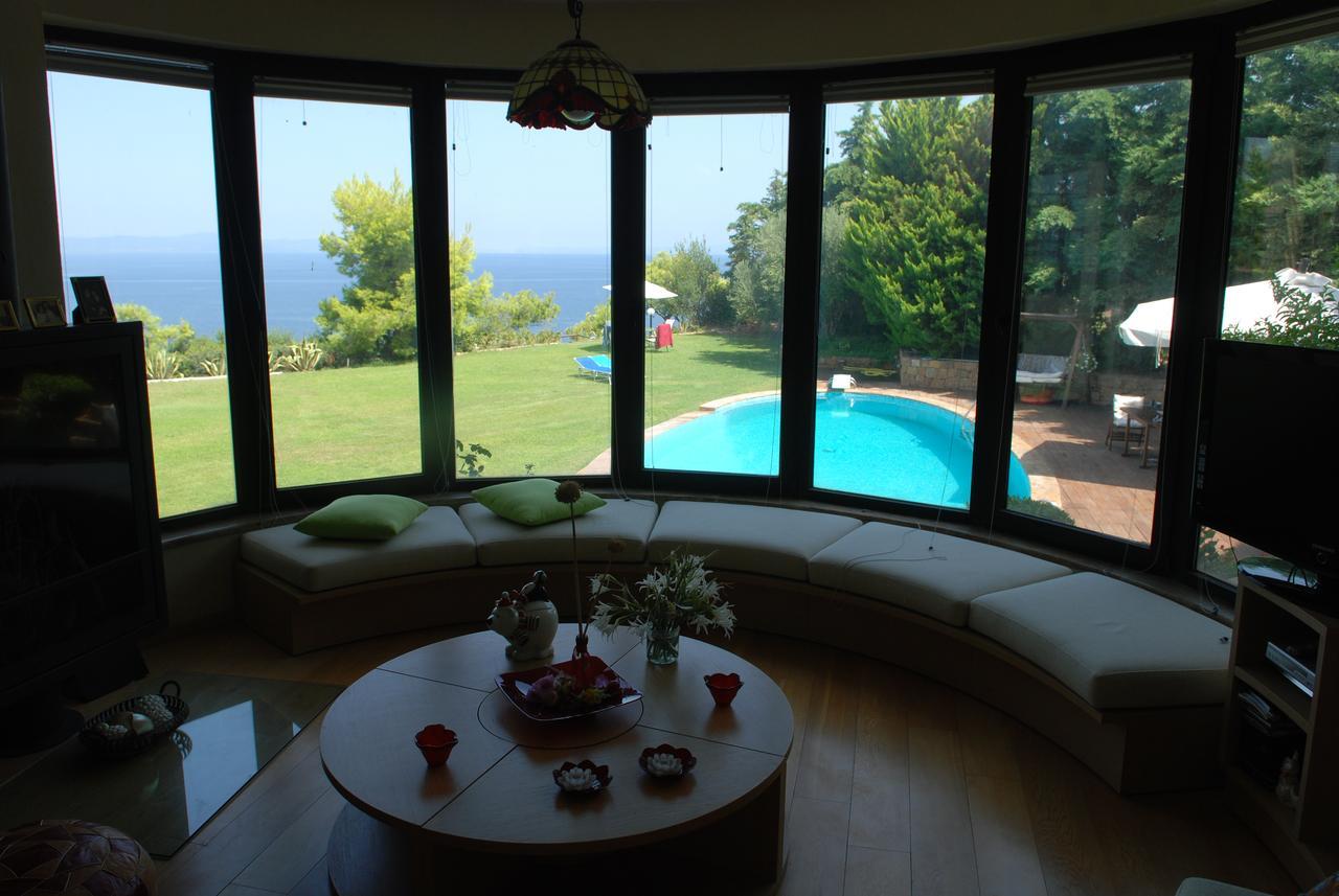 Castle On The Edge Of The Sea Villa Nea Poteidaia Exterior foto