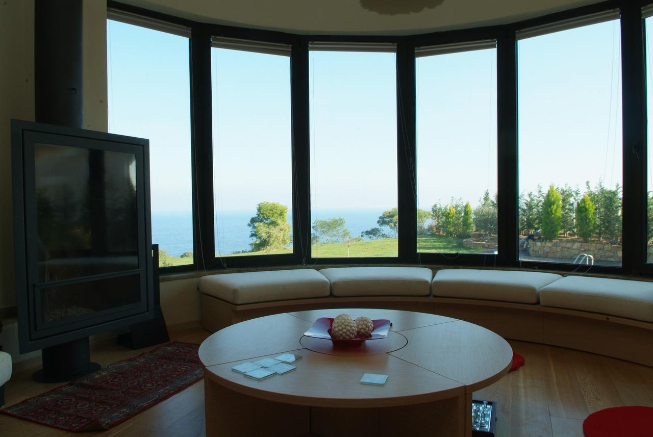 Castle On The Edge Of The Sea Villa Nea Poteidaia Exterior foto