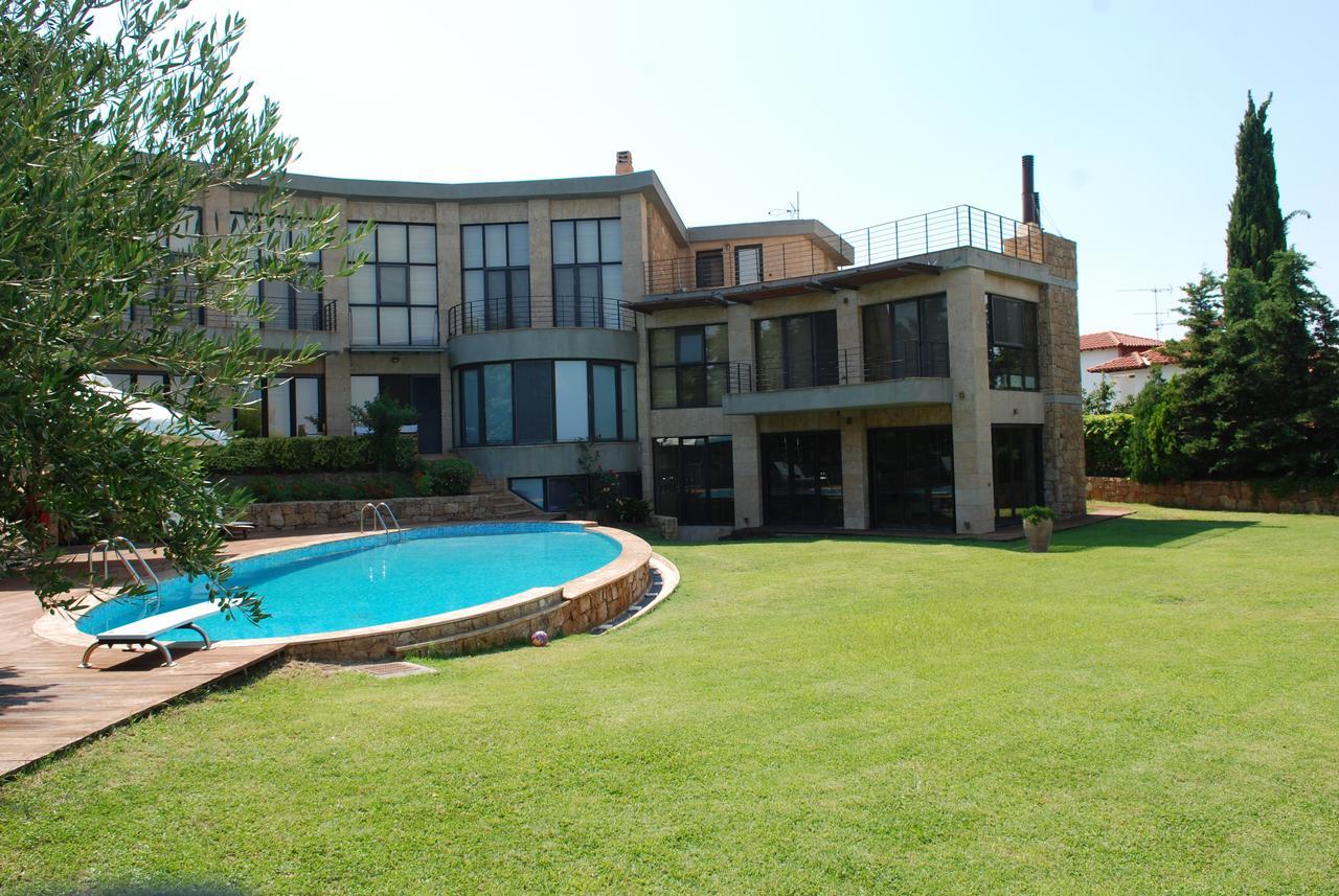 Castle On The Edge Of The Sea Villa Nea Poteidaia Exterior foto